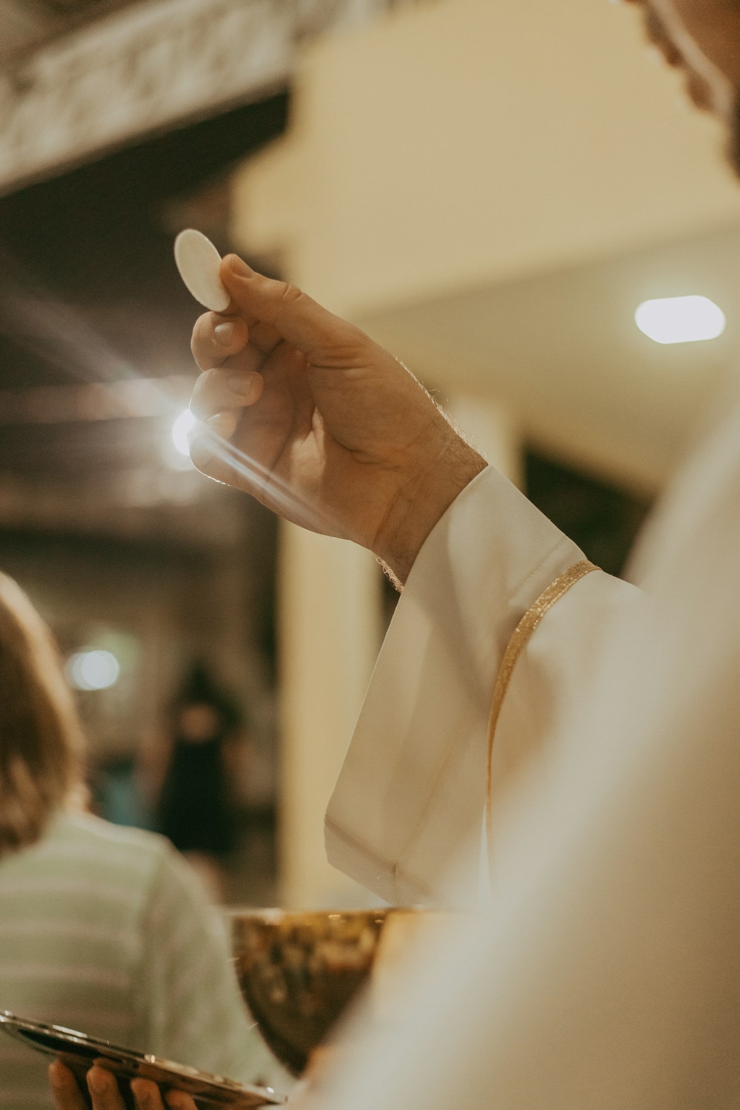 Pięć modlitw eucharystycznych, które warto znać i praktykować